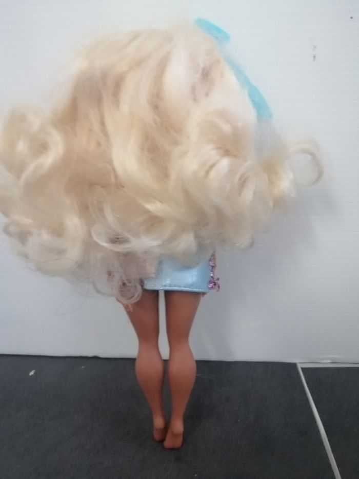 poupée lol articulable blonde - photo numéro 3