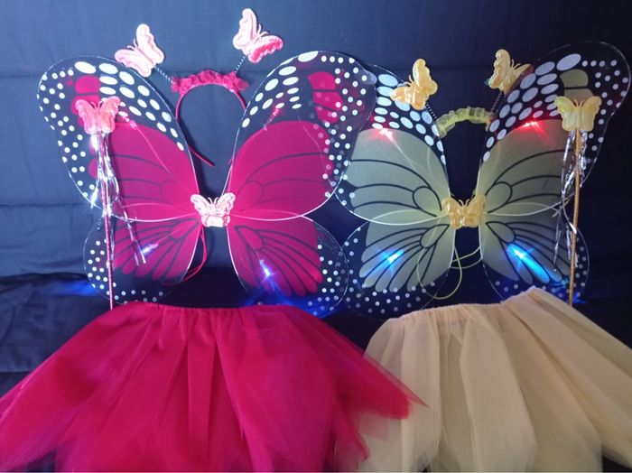 Lot déguisement papillon rouge et jaune à LED - photo numéro 2