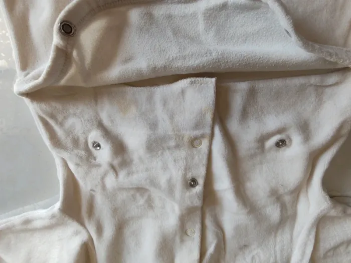 Lot pyjama Winnie 9/12 mois body bonnet anti derapant - photo numéro 5
