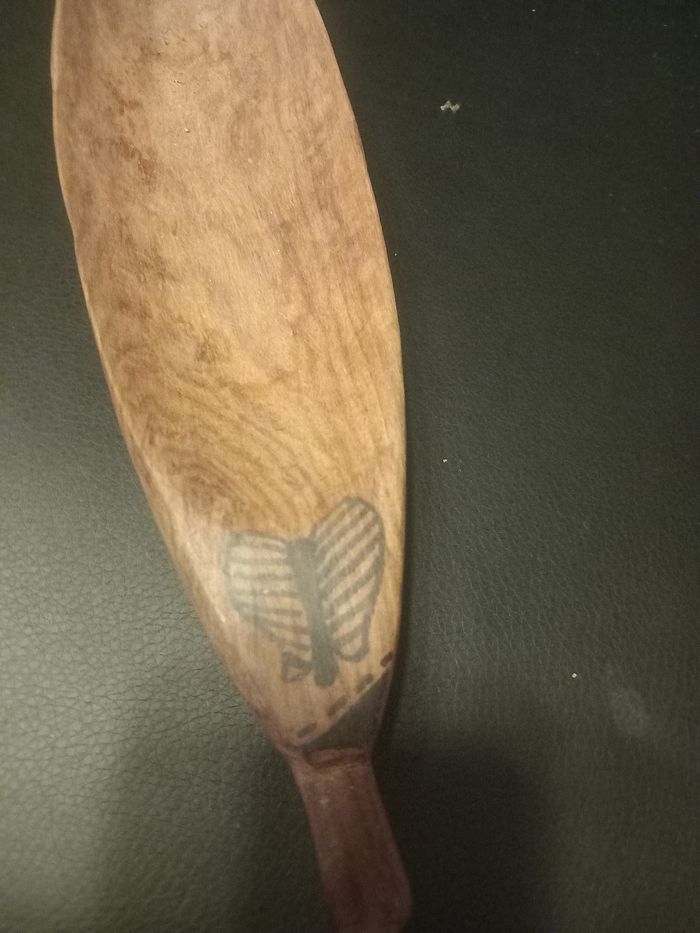 Vide poche en bois avec papillons - photo numéro 3