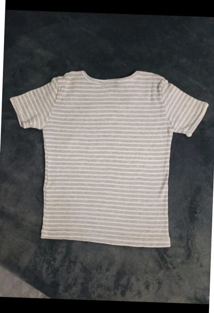 Tee-shirt rayé 8 ans - photo numéro 2