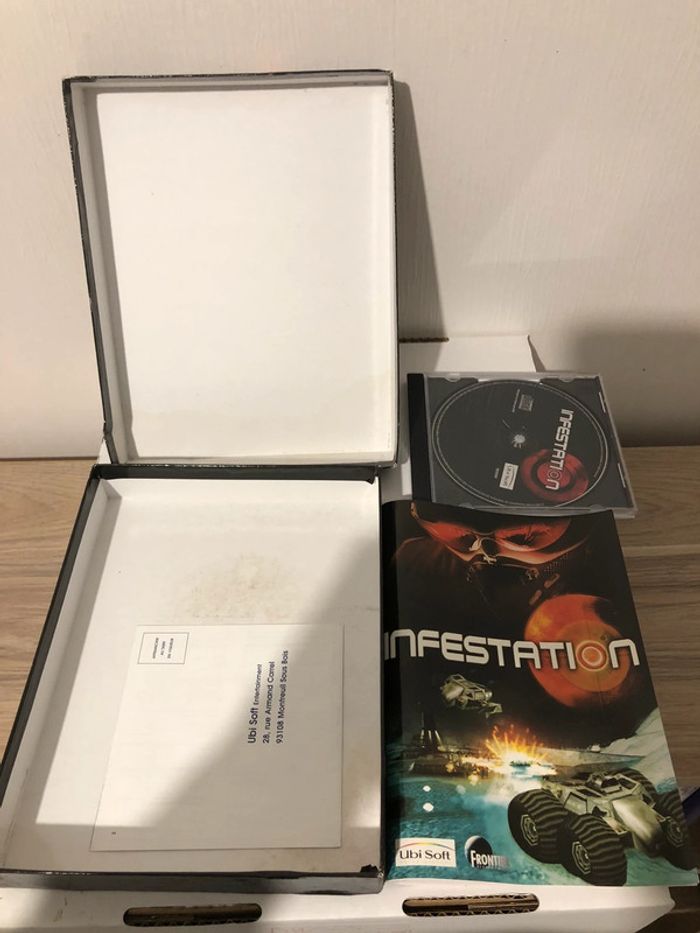 Jeux pc vintage Big box , infestation - photo numéro 3