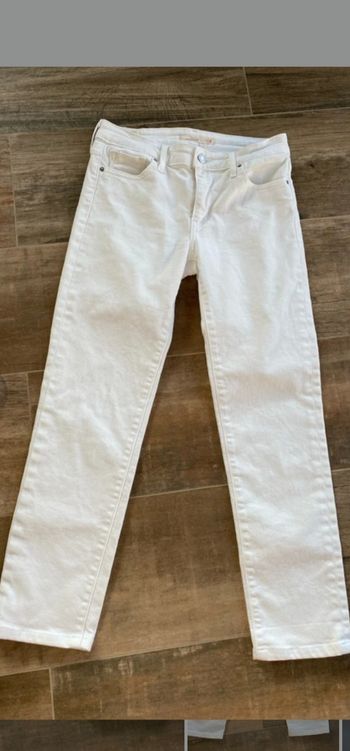 Jean levis