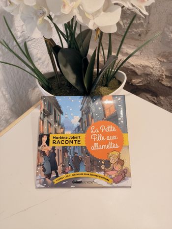 livre La Petite Fille Aux Allumettes - (1 Cd Audio) - en tres bon etat