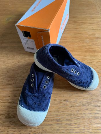 Tennis avec élastique