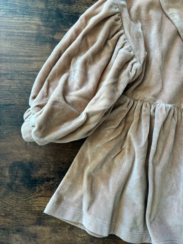 Robe en velours rose avec col - photo numéro 3