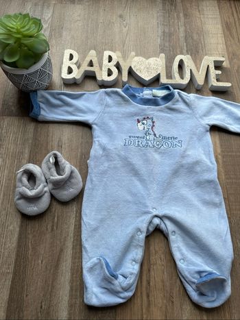 - Pyjama Tricky Tracks    - 1 mois - Très bon état