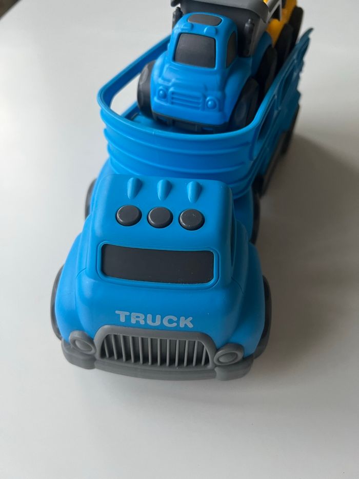 Camion transporteur en TBE - photo numéro 5