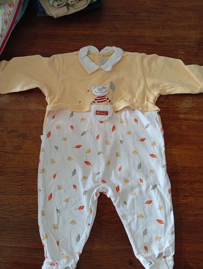 Pyjama taille 6 mois