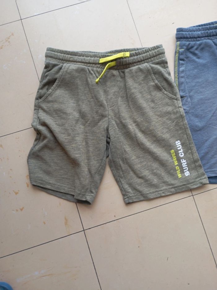 Lot de 2 shorts 11 ans - photo numéro 2