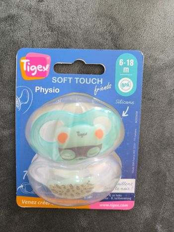 Tétine soft touch physio