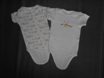  Lot de bodys, taille: 1 mois