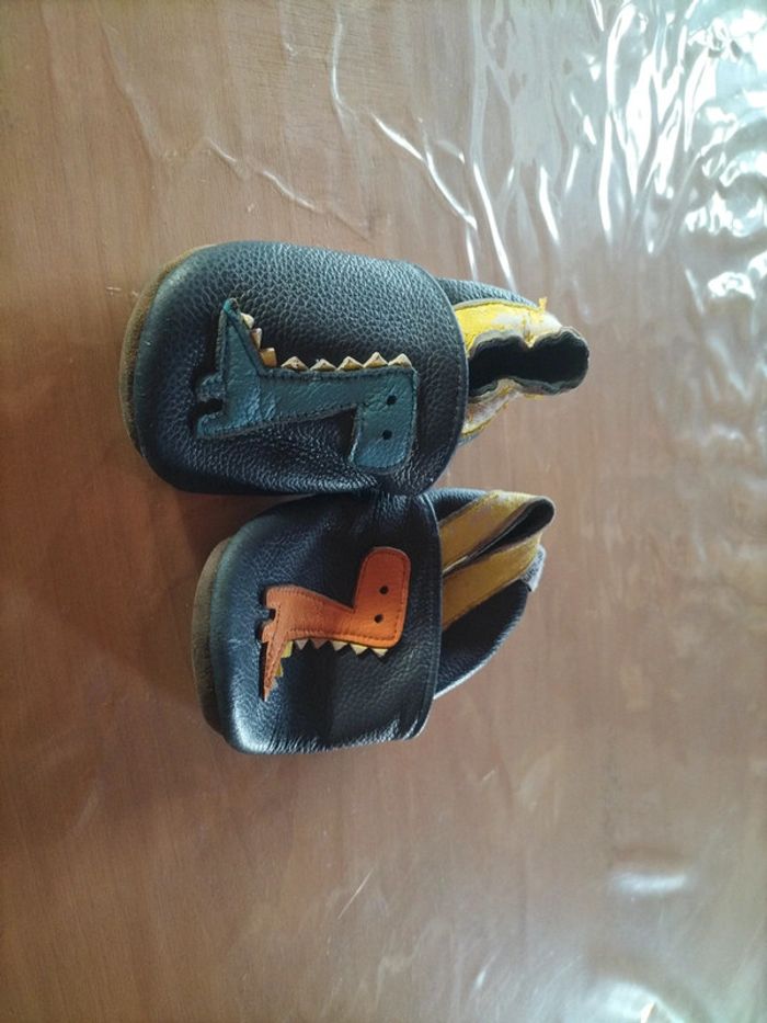 Chaussons dinosaure