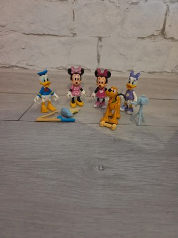 Lot figurines minnie et ses amis