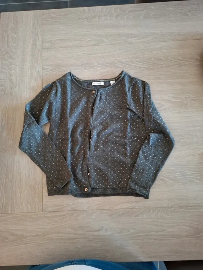 Gillet gris 8 ans