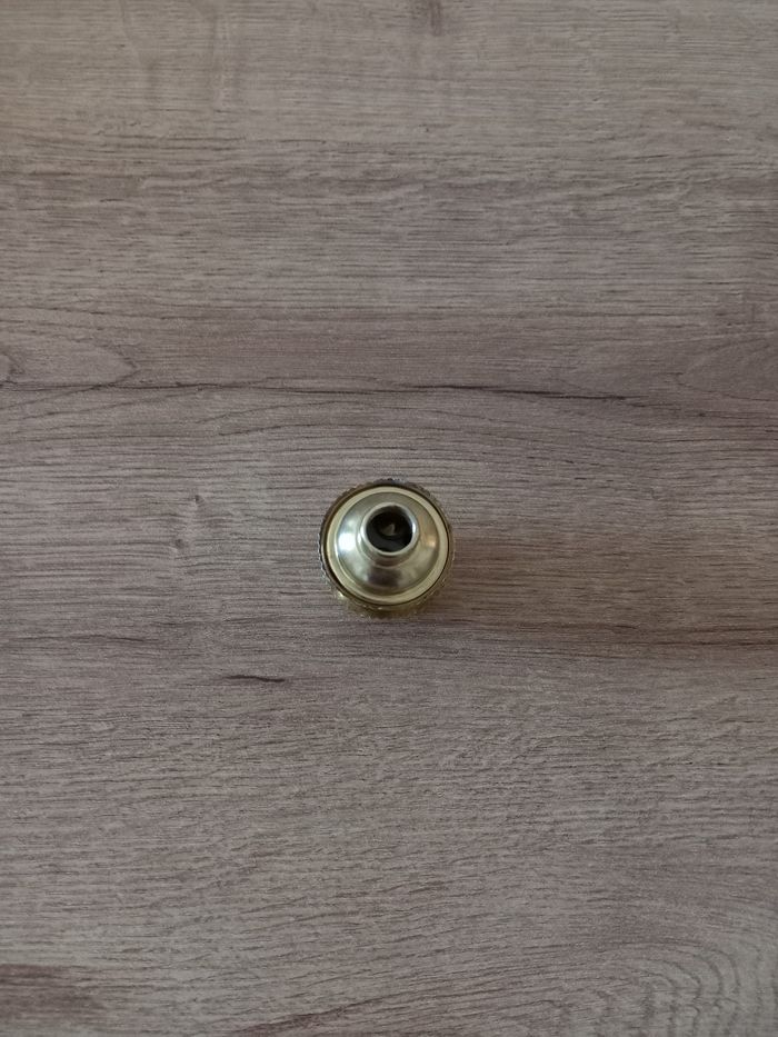 Douille B22 ancienne en acier laitonné et céramique +bague Abat-jour. - photo numéro 4