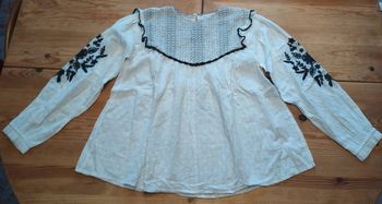 Belle tunique brodée