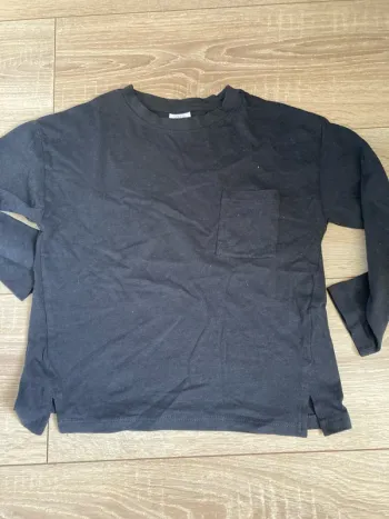 TEE shirt manches longues noir 6-7ans