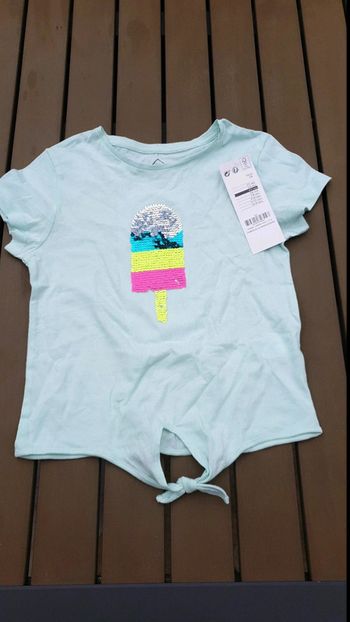 T shirt tex 4-5 ans neuf