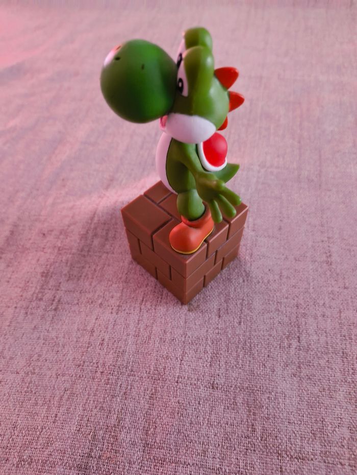 Figurine yoshi - photo numéro 3