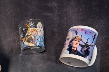 Verre et tasse  reine des neiges