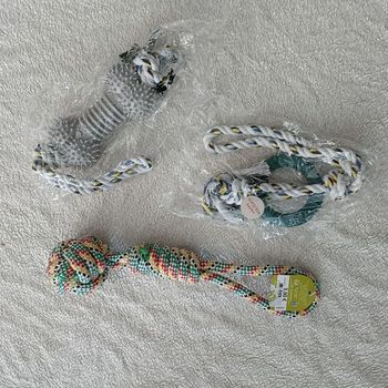 3 jouets pour animaux