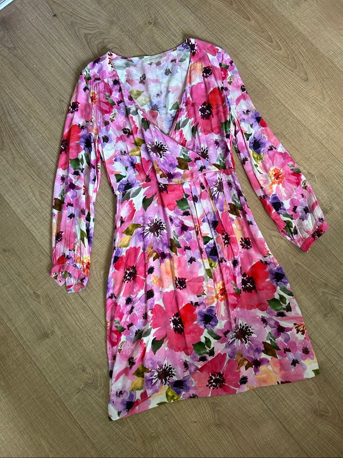 Robe fleurie à manches longues la petite étoile taille 1 jamais portée - photo numéro 7
