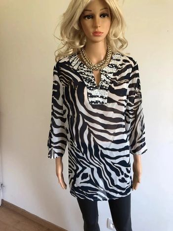 Blouse bleue marine et blanche transparente Damart taille 42/44 jamais portée (taille petit)