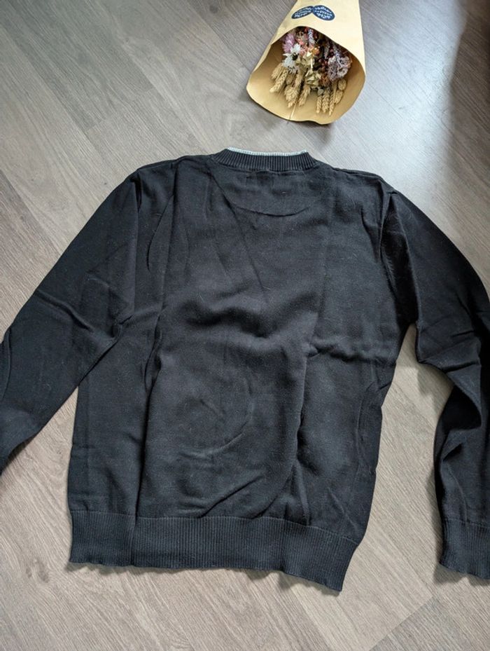 Beau pull taille L noir - photo numéro 3