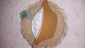 banane adulte velours camel