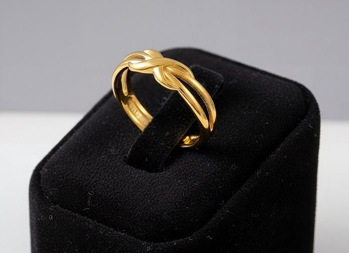 Lot de trois bijoux neufs dont deux bagues et 1 boucle d'oreille - photo numéro 3