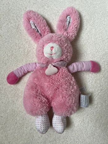 Doudou lapin rose plat Doudou et Compagnie