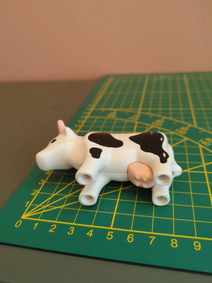 Figurine Playmobil 123 Vache - photo numéro 2