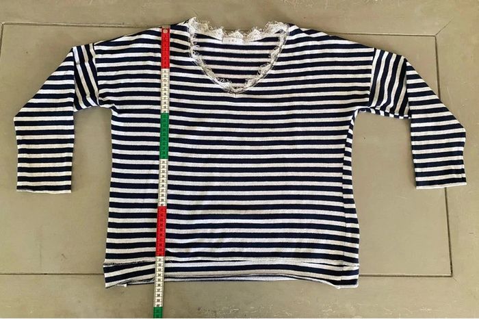 Pull Marinière en maille blanche et marine à rayures taille M - photo numéro 15