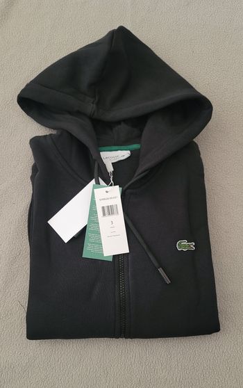 Veste zippé à capuche
