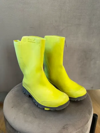 Bottes de pluie vert pomme Solognac pointure 27/28