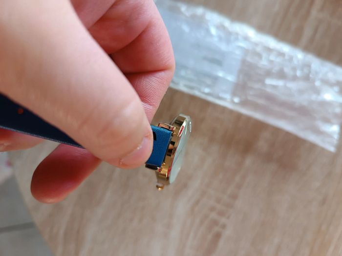 Montre bleu marine neuve - photo numéro 4