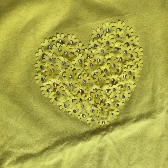 T-shirt jaune fleurs coeurs argentés 10 ans Okaidi - photo numéro 2