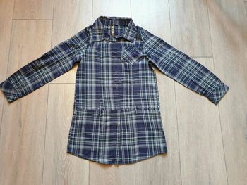 Tunique grise foncée et clair. Fille 10 ans. Marque Caprice de fille