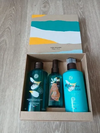 Coffret neuf Yves rocher au Monoï