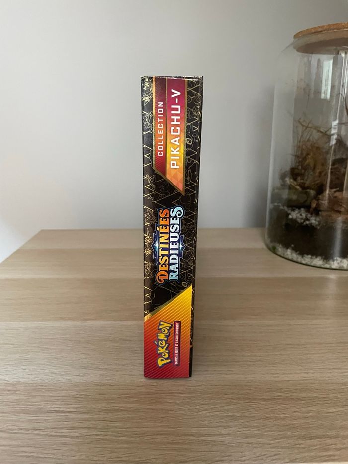 COFFRET PIKACHUV DÉSTINÉ RADIEUSE - photo numéro 2