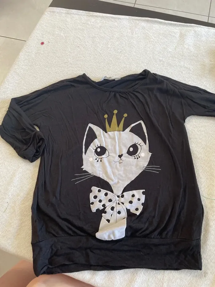 Tee shirt H&M 6-8 ans - photo numéro 2