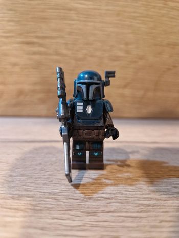 Figurine type lego guerrier Mandalorian star wars