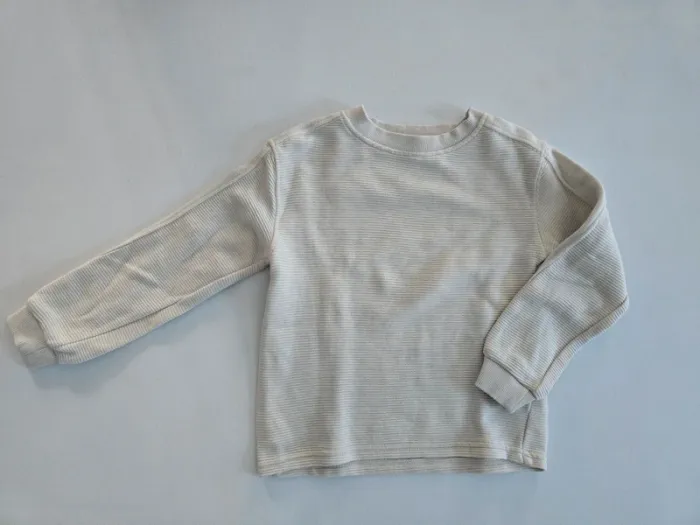 Sweat kiabi couleur crème