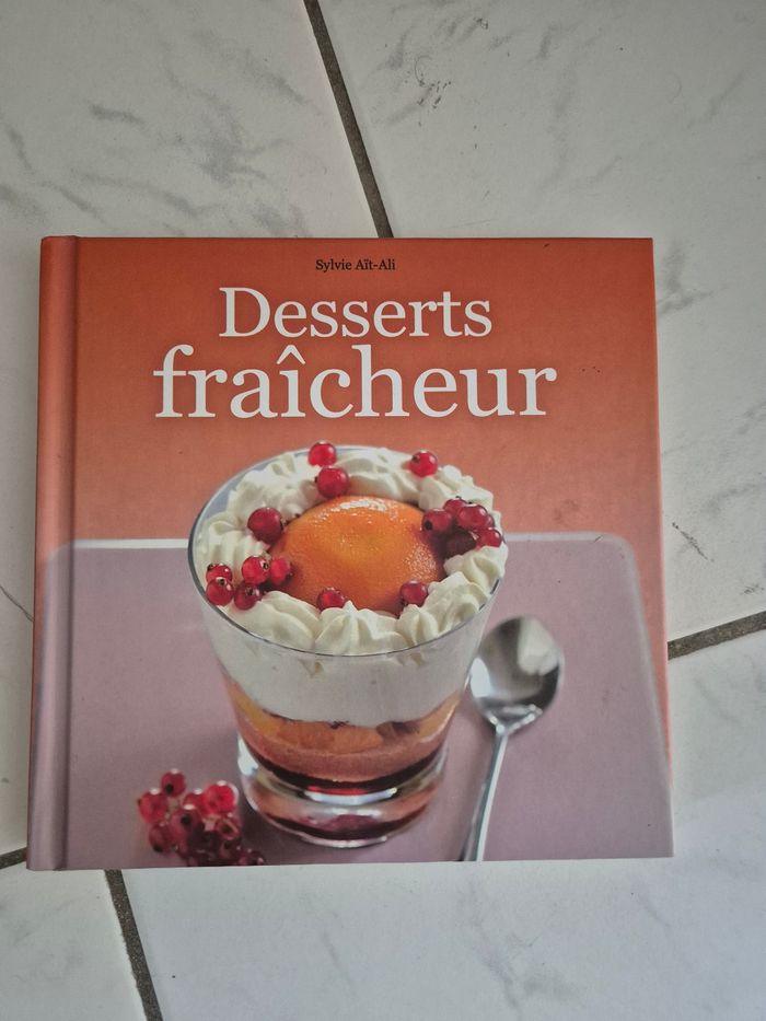 Livre "Desserts Fraîcheur ",