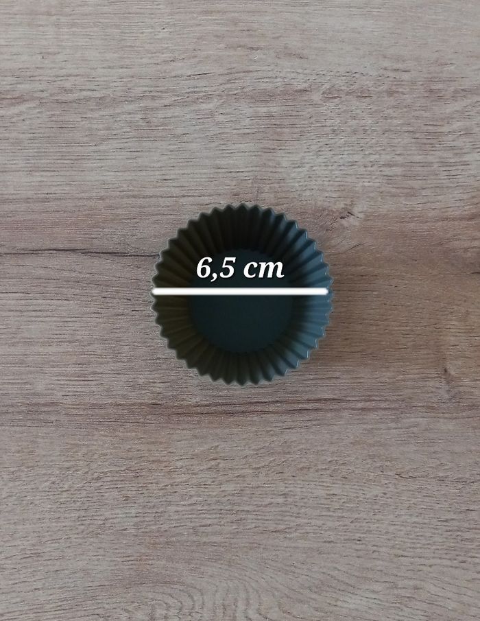 Moules cupcakes/muffins en silicone " ×12 " - photo numéro 3