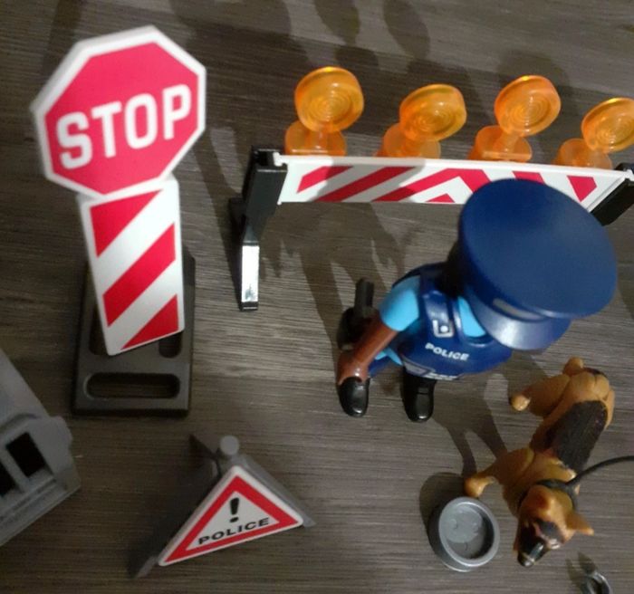 Playmobil - 6924 - brigade cinophile - photo numéro 5