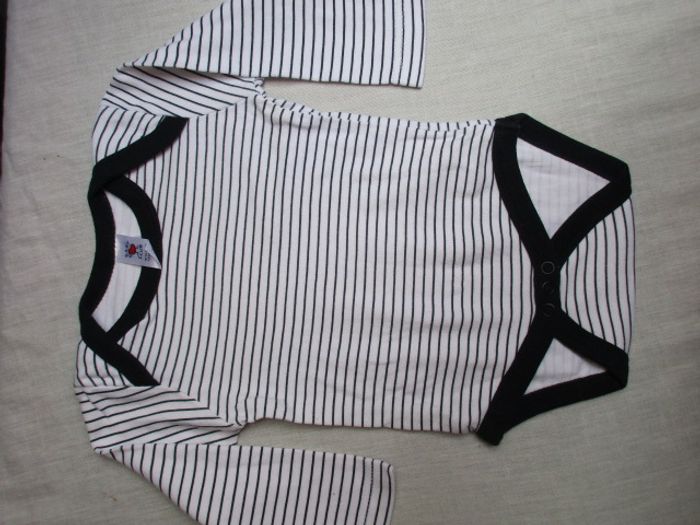 Lot de 4 body, 6 mois - photo numéro 2