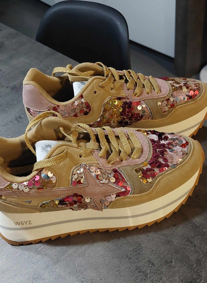 Paire de baskets neuve w6yz  p39 - photo numéro 2