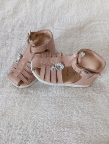 Sandales en 19